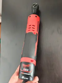 Carraca Milwaukee M12 averiada - miniatura 4