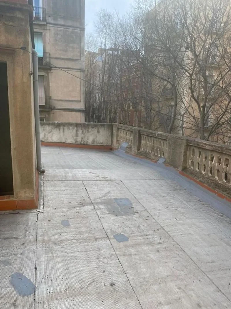 Edificio en permuta en El Poble Sec - Parc de Montjuïc en Barcelona - foto 4