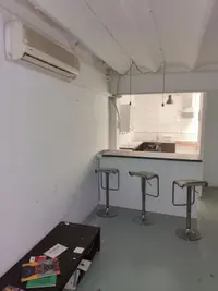 Local comercial en permuta en Sant Antoni en Barcelona - miniatura 4