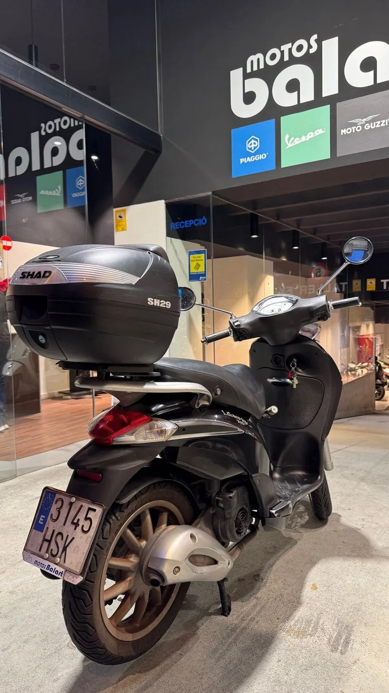 Piaggio Liberty 125 3V Negra - foto 4