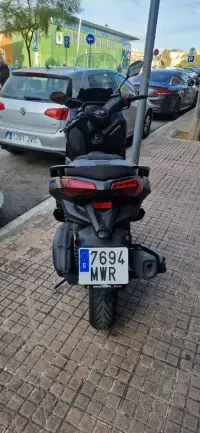 Yamaha XMAX 125 - ¡Como Nueva! 4.200km - miniatura 4