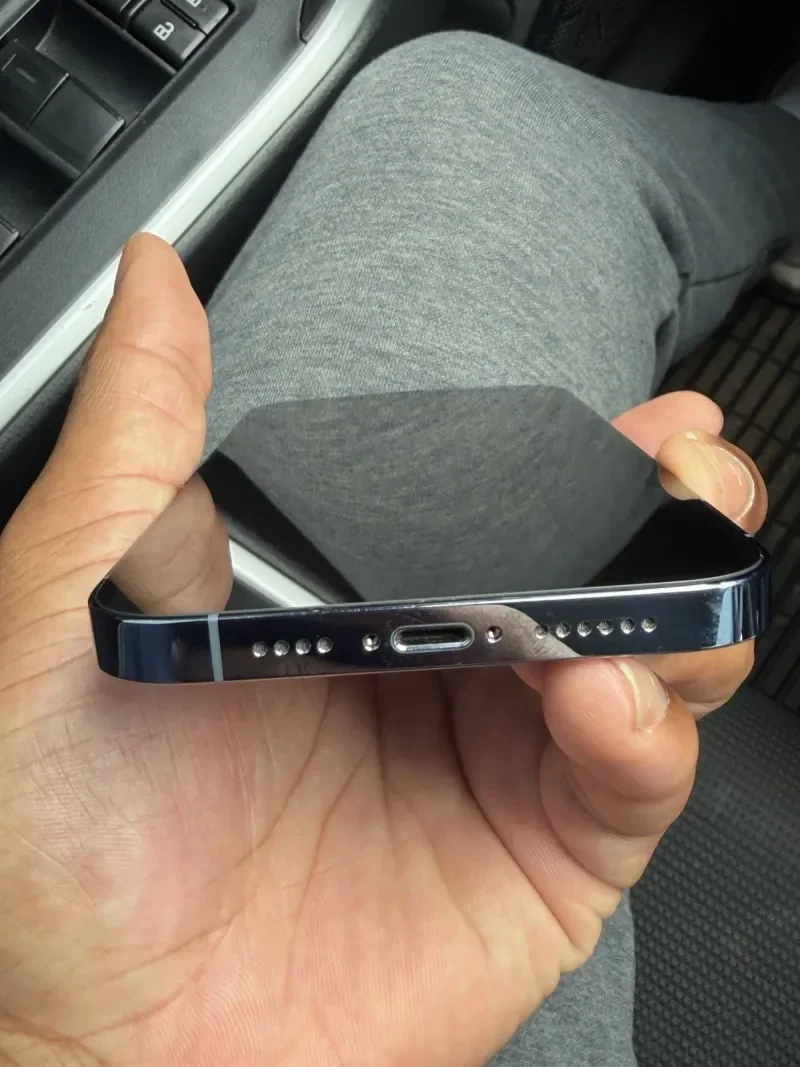 iPhone 13 Pro Max - foto 4