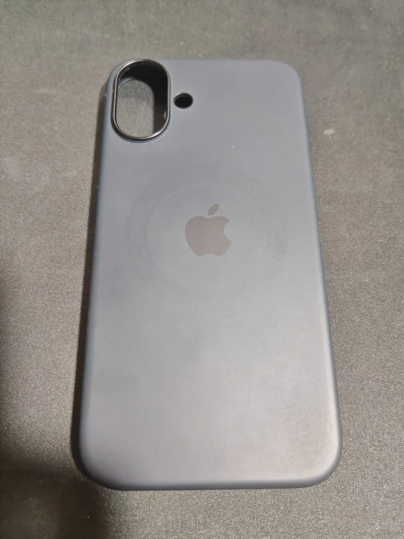 iPhone 16 Plus + 6 Fundas - foto 4
