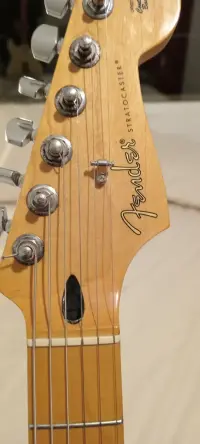 Guitarra Stratocaster - miniatura 4