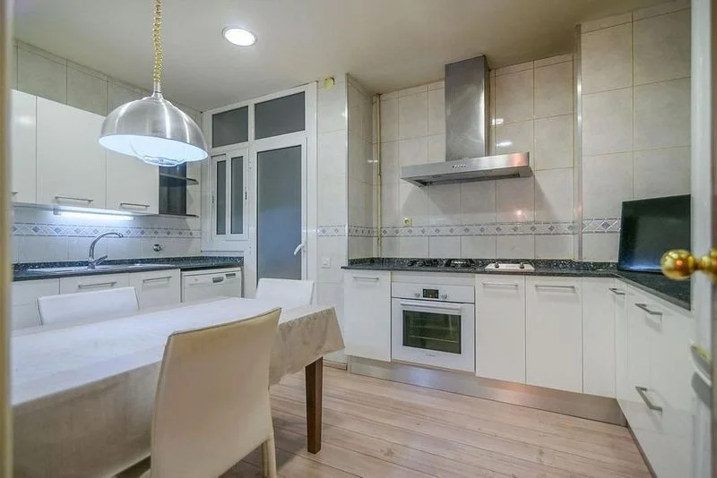 Piso en permuta en Sant Antoni en Barcelona - foto 4